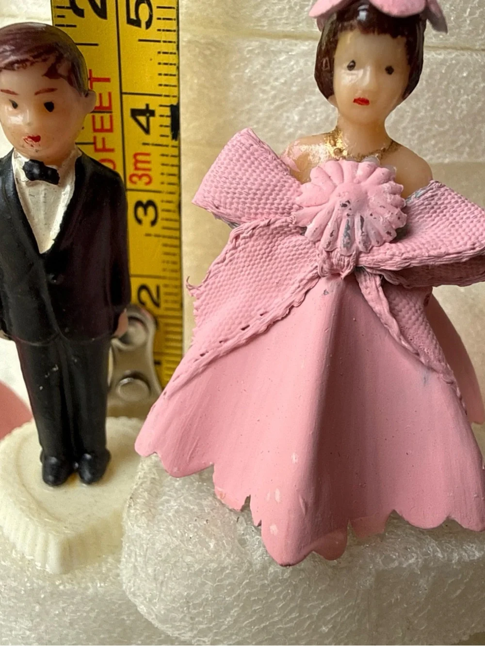 VintageClassic White & Pink Wedding Cake Topper - Elegant Bridal Party Figurine